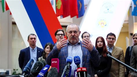 Putin'in savaş karşıtı rakibi Nadezhdin seçimlerden men edildi